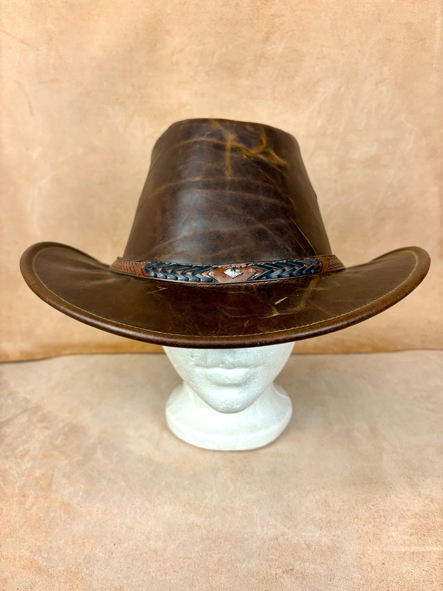 Desert Crown Leather Hat – Vintage Edition