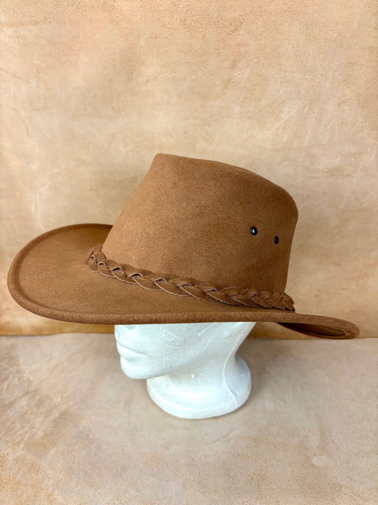 Desert Crown Leather Hat – Nomad Edition